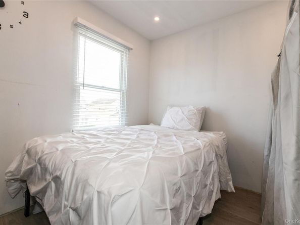 34 Avondale Street, Valley Stream NY 11581