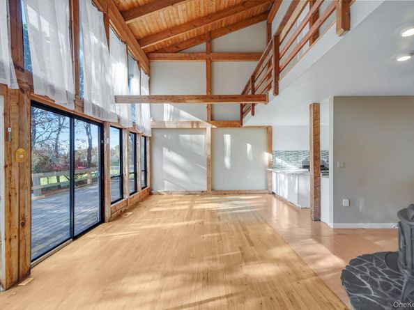 290 Montauk Highway, Southampton NY 11968