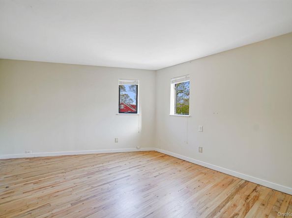 290 Montauk Highway, Southampton NY 11968