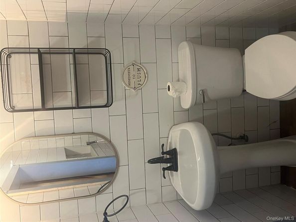 637 Veterans Highway, Smithtown NY 11787