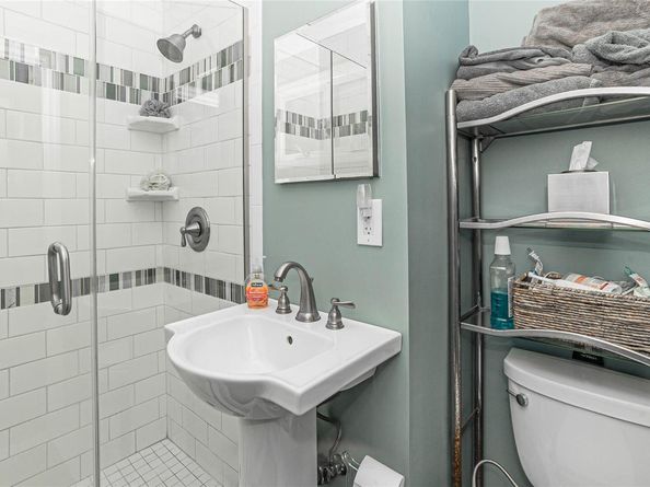 105 7th Street, Hicksville NY 11801