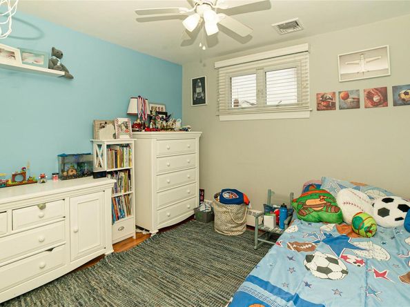 105 7th Street, Hicksville NY 11801