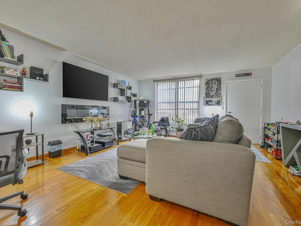 2087 Union Street, Brooklyn NY 11212