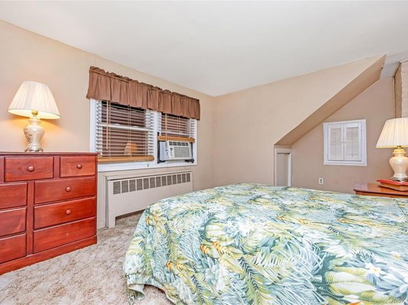 4 Florida Avenue, Copiague NY 11726