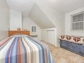 4 Florida Avenue, Copiague NY 11726