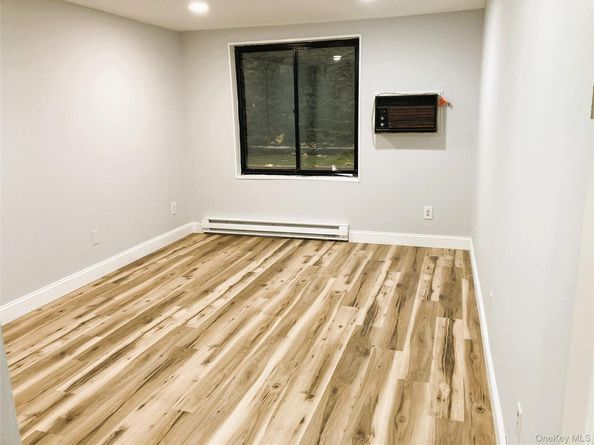 130 Colonial Parkway 1C, Yonkers NY 10710