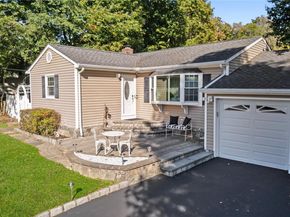 2880 Brookfield Drive, Yorktown Heights NY 10598