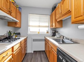 200 Atlantic 321, Lynbrook NY 11563