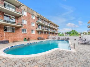 200 Atlantic 321, Lynbrook NY 11563