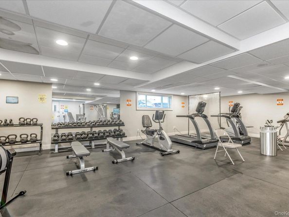 200 Atlantic 321, Lynbrook NY 11563