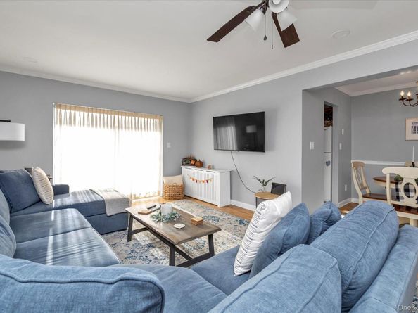 200 Atlantic 321, Lynbrook NY 11563