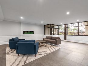 200 Atlantic 321, Lynbrook NY 11563