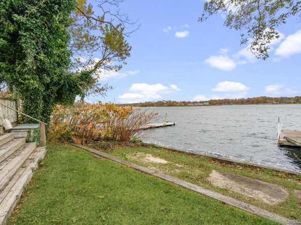 113 Overlook Drive, Mastic NY 11950