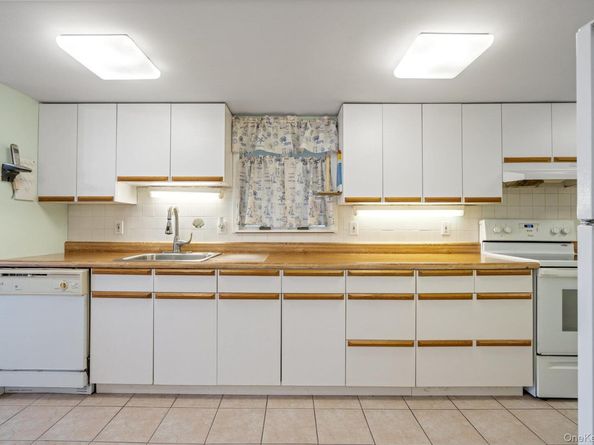 113 Overlook Drive, Mastic NY 11950