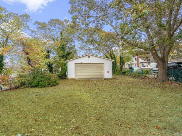 113 Overlook Drive, Mastic NY 11950