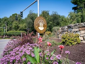 262 Heritage Hills B, Somers NY 10589