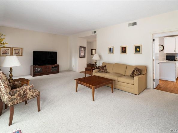 262 Heritage Hills B, Somers NY 10589