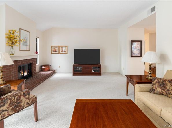 262 Heritage Hills B, Somers NY 10589