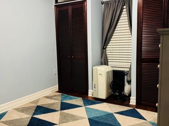 91-14 182nd Street, Hollis NY 11423