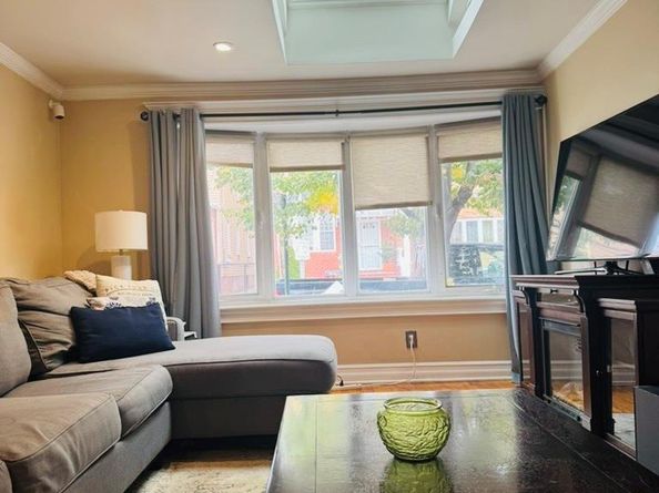 91-14 182nd Street, Hollis NY 11423