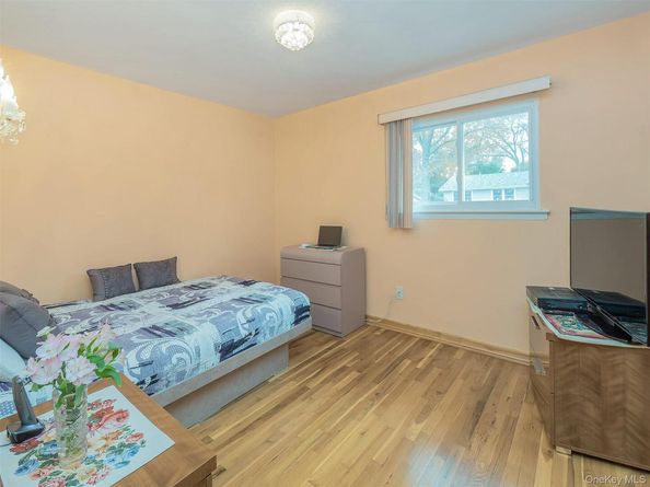 55 Driftwood Drive, Port Washington NY 11050