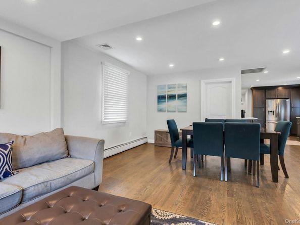 5 Cody Avenue, Glen Head NY 11545