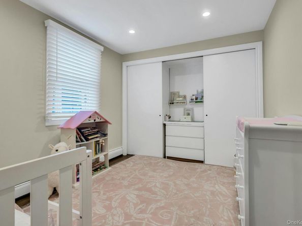 5 Cody Avenue, Glen Head NY 11545