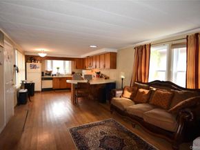 19 Dogwood Lane, Manorville NY 11949