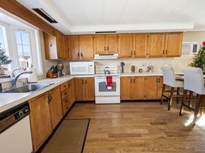 19 Dogwood Lane, Manorville NY 11949