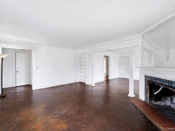 1 Glenwood Avenue, New Rochelle NY 10801