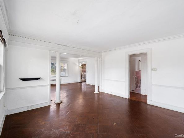 1 Glenwood Avenue, New Rochelle NY 10801