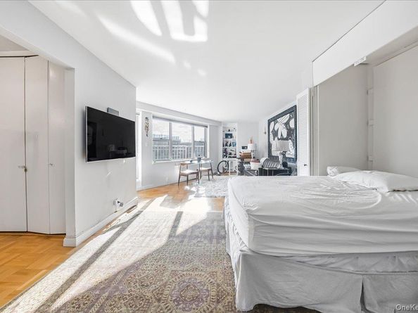 125-10 Queens Boulevard 1411, Kew Gardens NY 11415