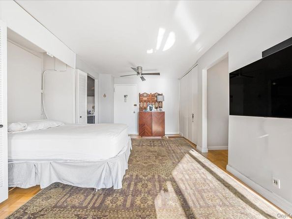 125-10 Queens Boulevard 1411, Kew Gardens NY 11415