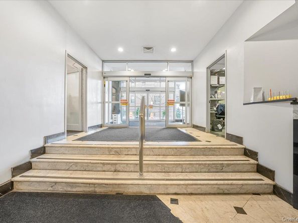 125-10 Queens Boulevard 1411, Kew Gardens NY 11415