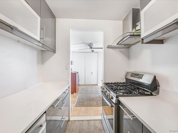 125-10 Queens Boulevard 1411, Kew Gardens NY 11415