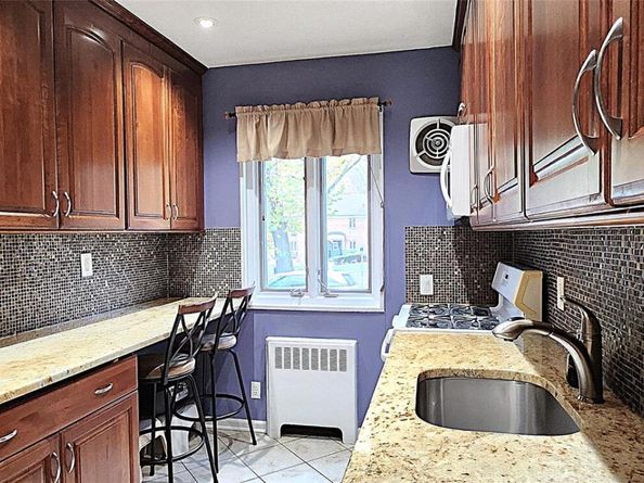 54 Lawrence Drive A, White Plains NY 10603