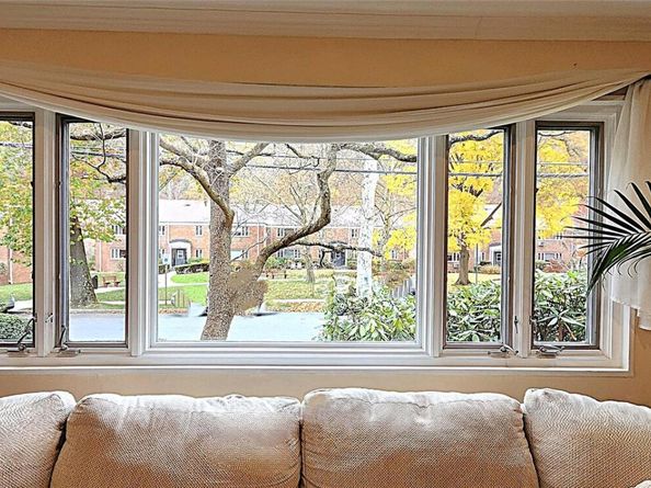 54 Lawrence Drive A, White Plains NY 10603