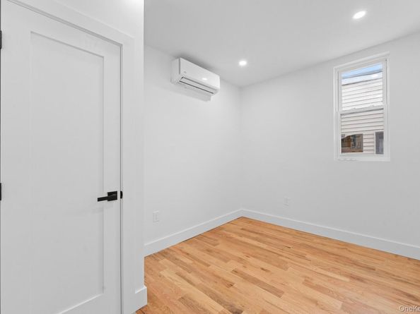 741 E 227th Street, Bronx NY 10466