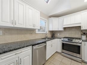 32 Beachwood Drive, Babylon NY 11702