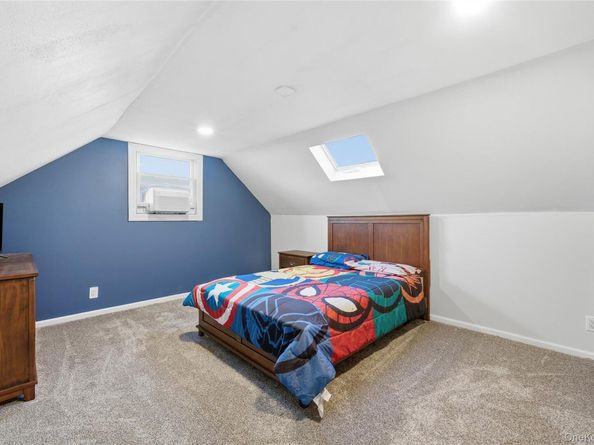 32 Beachwood Drive, Babylon NY 11702