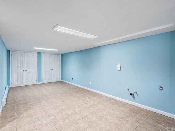 151-35 20th Road, Whitestone NY 11357