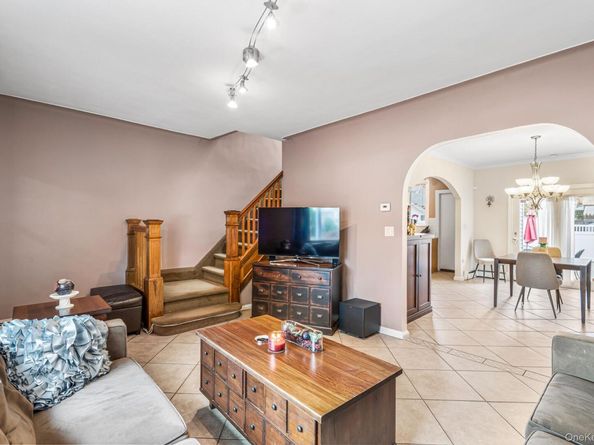 151-35 20th Road, Whitestone NY 11357