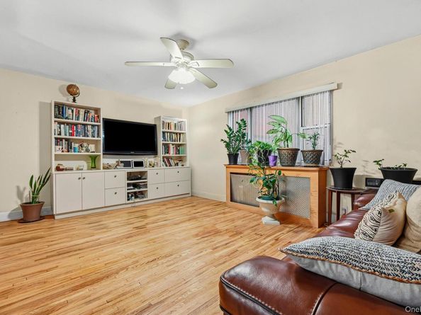 1807 Shipley 2, Valley Stream NY 11580