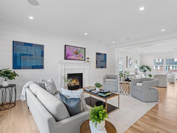 7 Cedar Avenue, Bethpage NY 11714