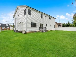 7 Cedar Avenue, Bethpage NY 11714