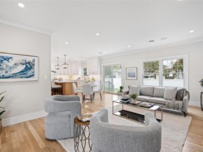 7 Cedar Avenue, Bethpage NY 11714