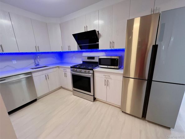 138-12 Northern Boulevard 3C, Flushing NY 11354