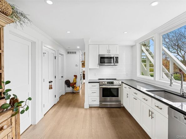 13 Willow Shade Avenue, East Quogue NY 11942