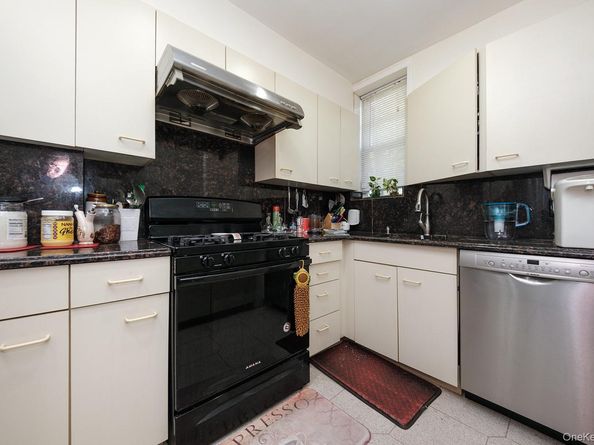 2637 Hubbard Street, Brooklyn NY 11235