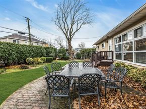 27 Abbey Lane, Plainview NY 11803